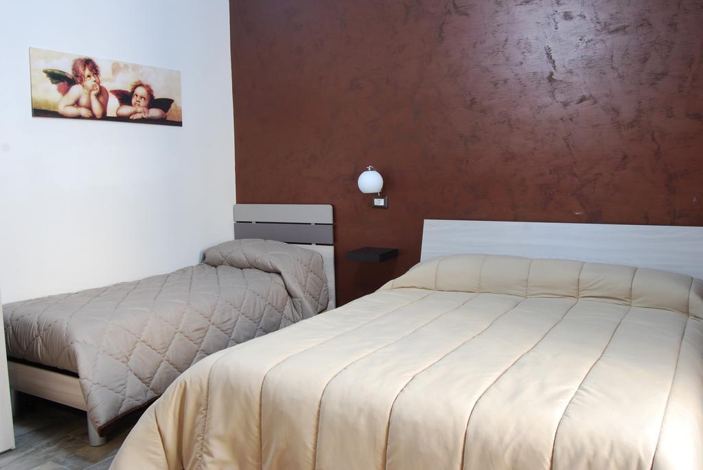 Hotel A Due Passi Dal Porto Civitavecchia Zewnętrze zdjęcie