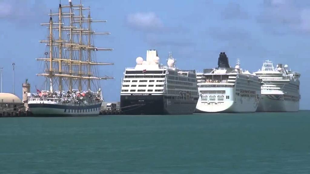 Hotel A Due Passi Dal Porto Civitavecchia Zewnętrze zdjęcie